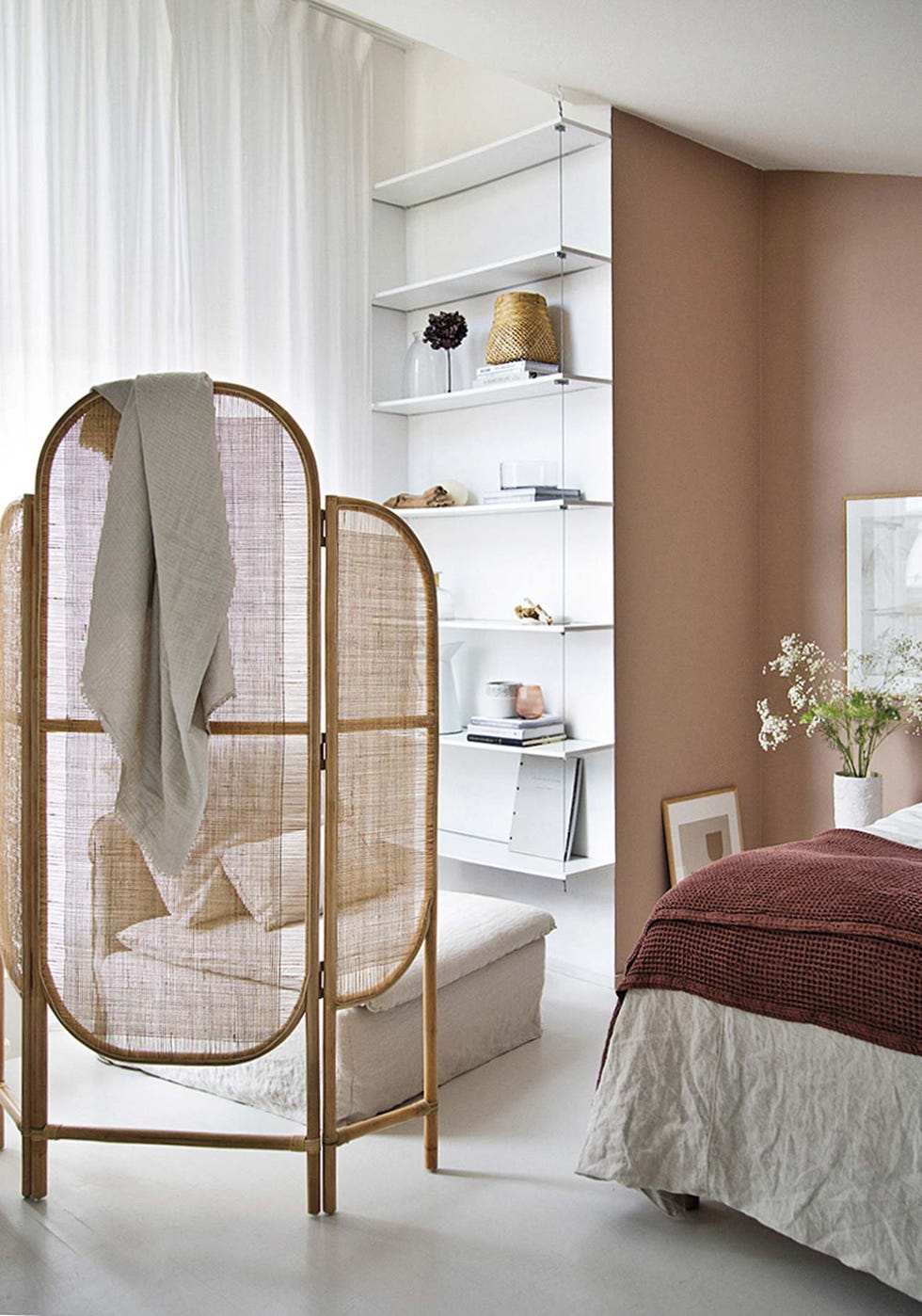 my scandinavian home dormitorio con biombo