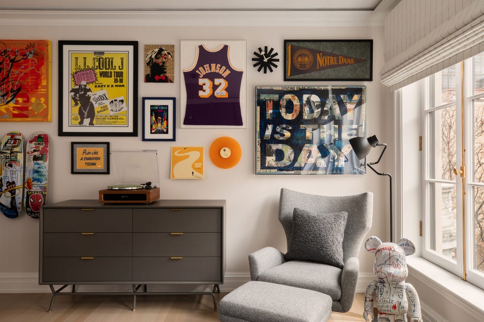 pared con decoración de baloncesto