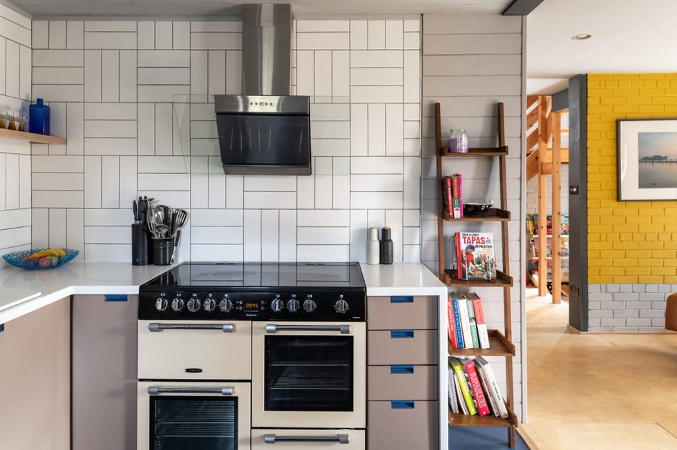 cocina abierta de diseño futurista