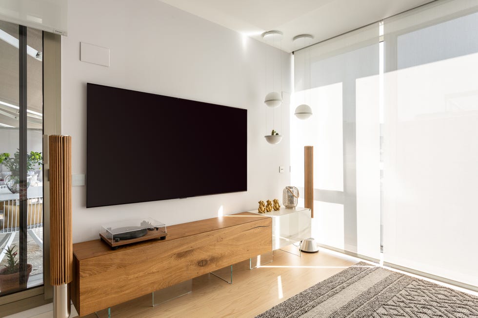 mueble de tv de diseño moderno en madera y mármol