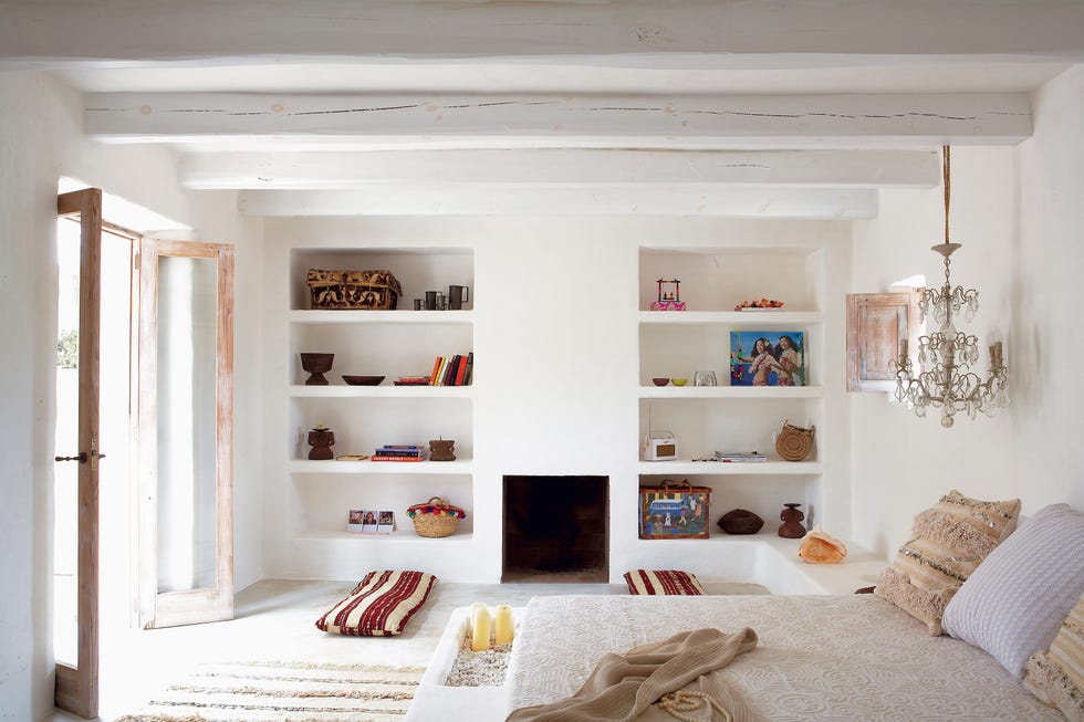 A house in Formentera rehabilitated with natural materials and an Arabic-style patio