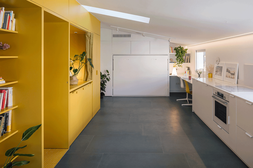 casa gialla es un ático con terraza en la puerta el sol