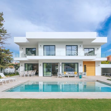 Casa de vacaciones con piscina y jardín casa de vacaciones con piscina y jardín