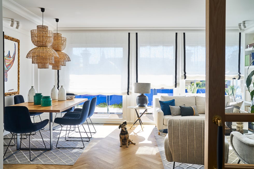 salón comedor con muebles de diseño