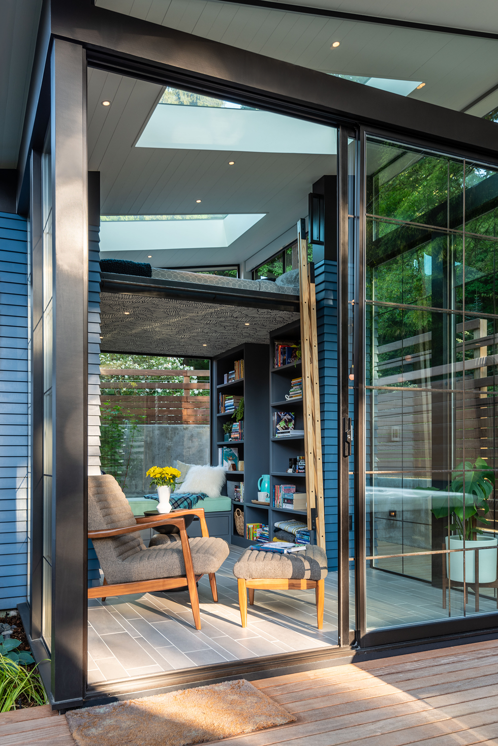 Casa modular en el jardín