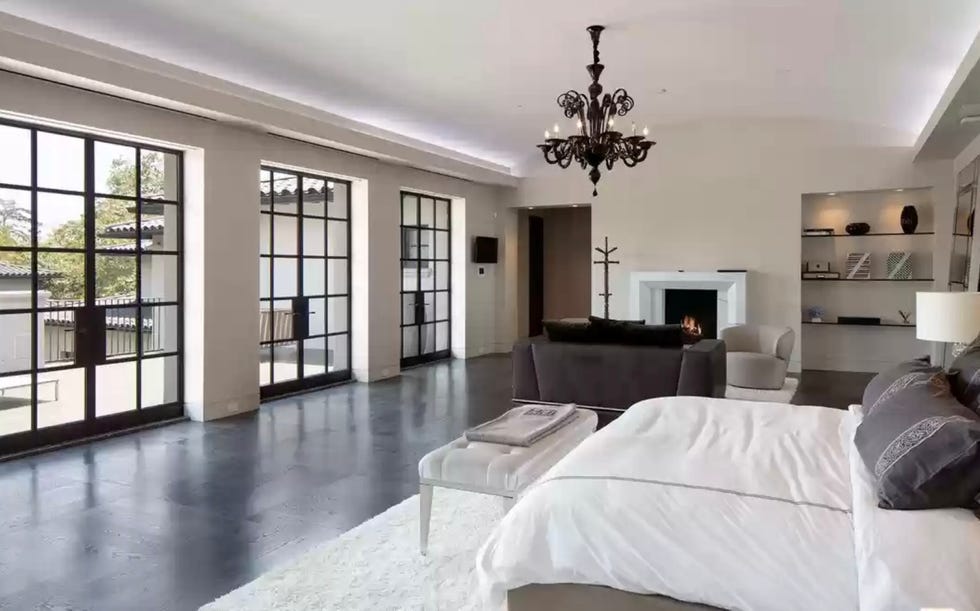 jennifer lópez y ben affleck buscan casa en los Ángeles dormitorio suite