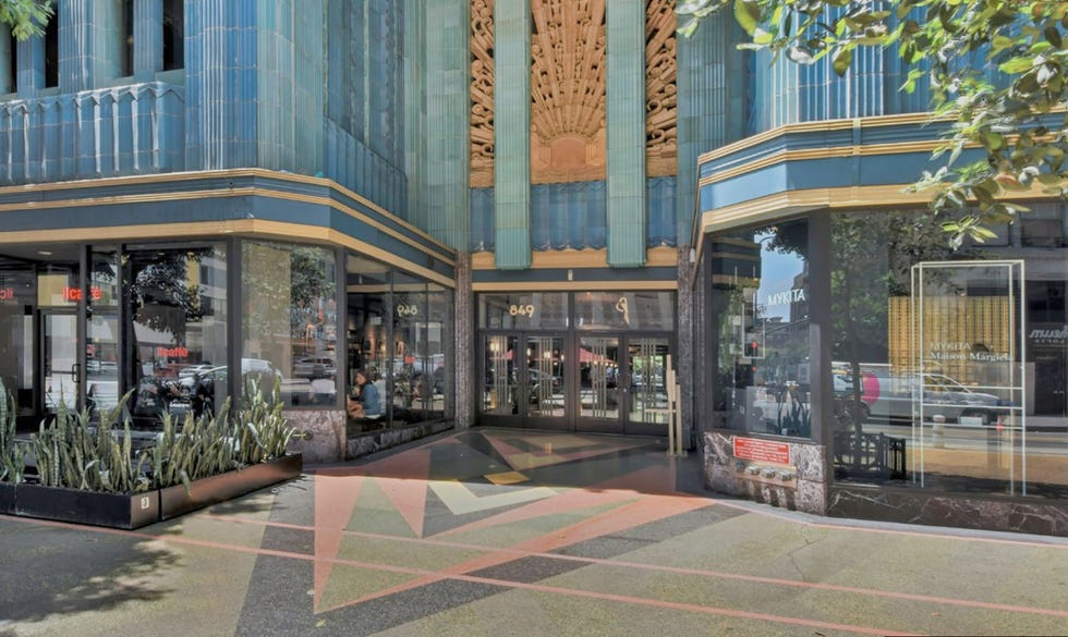 casa de johnny deep y amber heard en los angeles, con fachada art déco