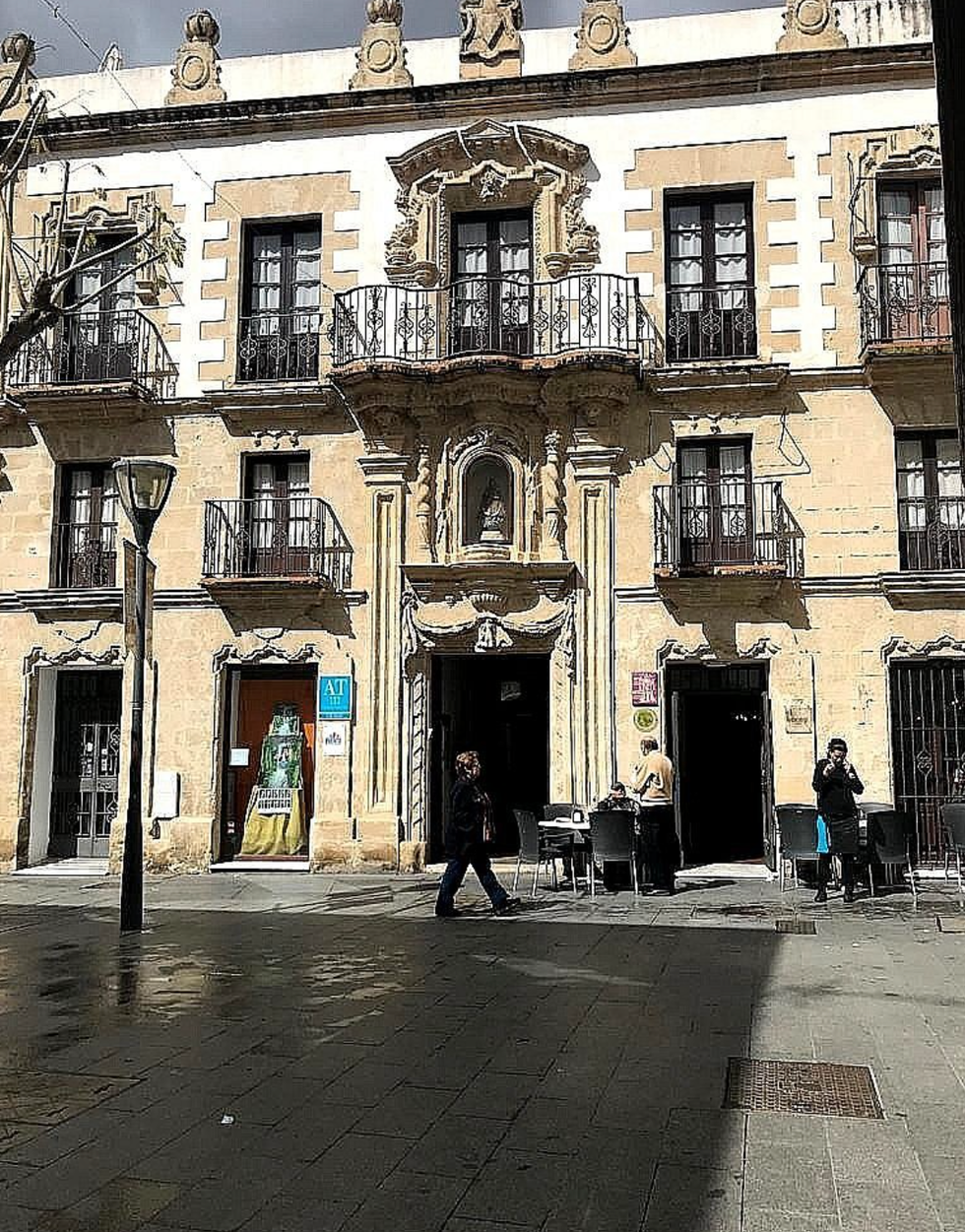 un paseo por el puerto de santa maria, la ciudad de los 100 palacios