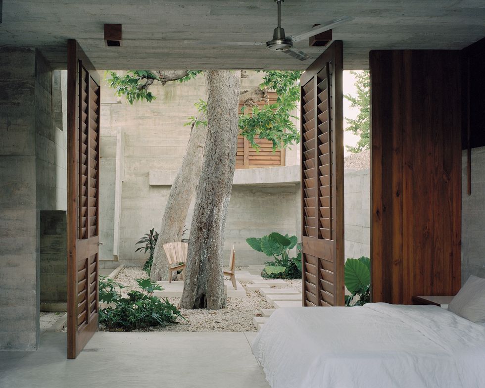 concrete house in mexico, architect ludwig godefroy