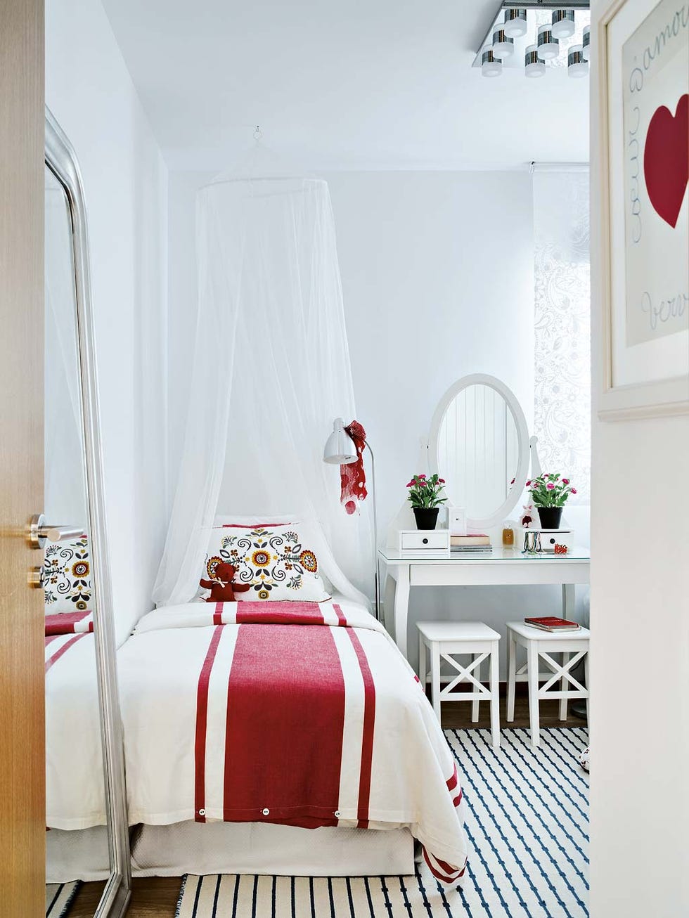 White, Red, Room, Furniture, Interior design, Property, Bedroom, Bed, Table, Textile, 