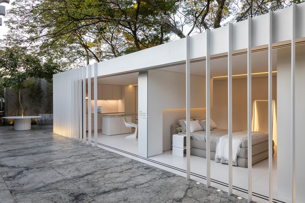 casa modular de diseño sostenible en color blanco