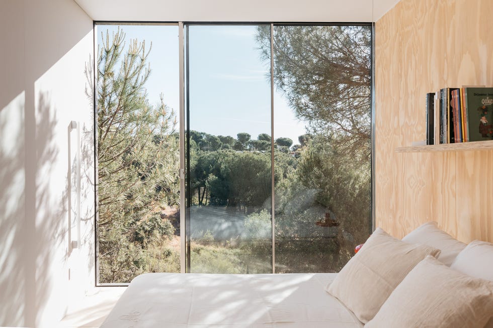dormitorio con puertas correderas