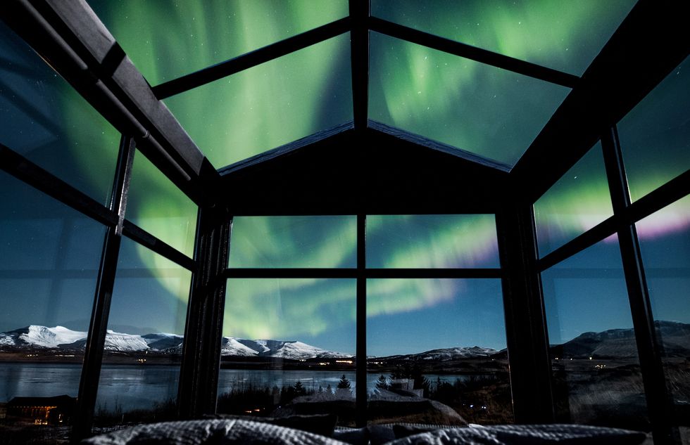 Una cabaña nórdica para ver la aurora boreal en Islandia