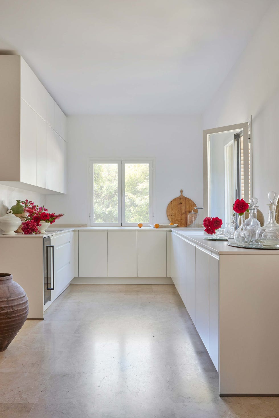 casa en el puerto de santa maría: cocina blanca en u