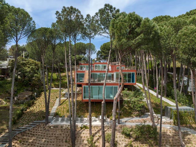casa en rojo es una ha sido premiada por su arquitectura