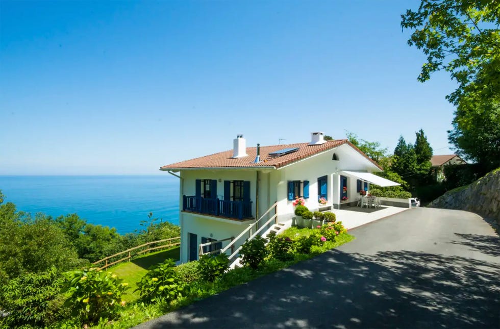 casa rural con vistas al mar