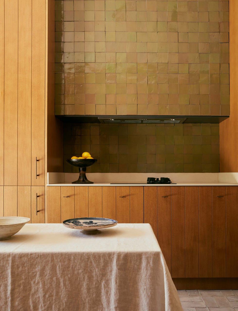 casa de piedra en la sierra de gredos: cocina de madera