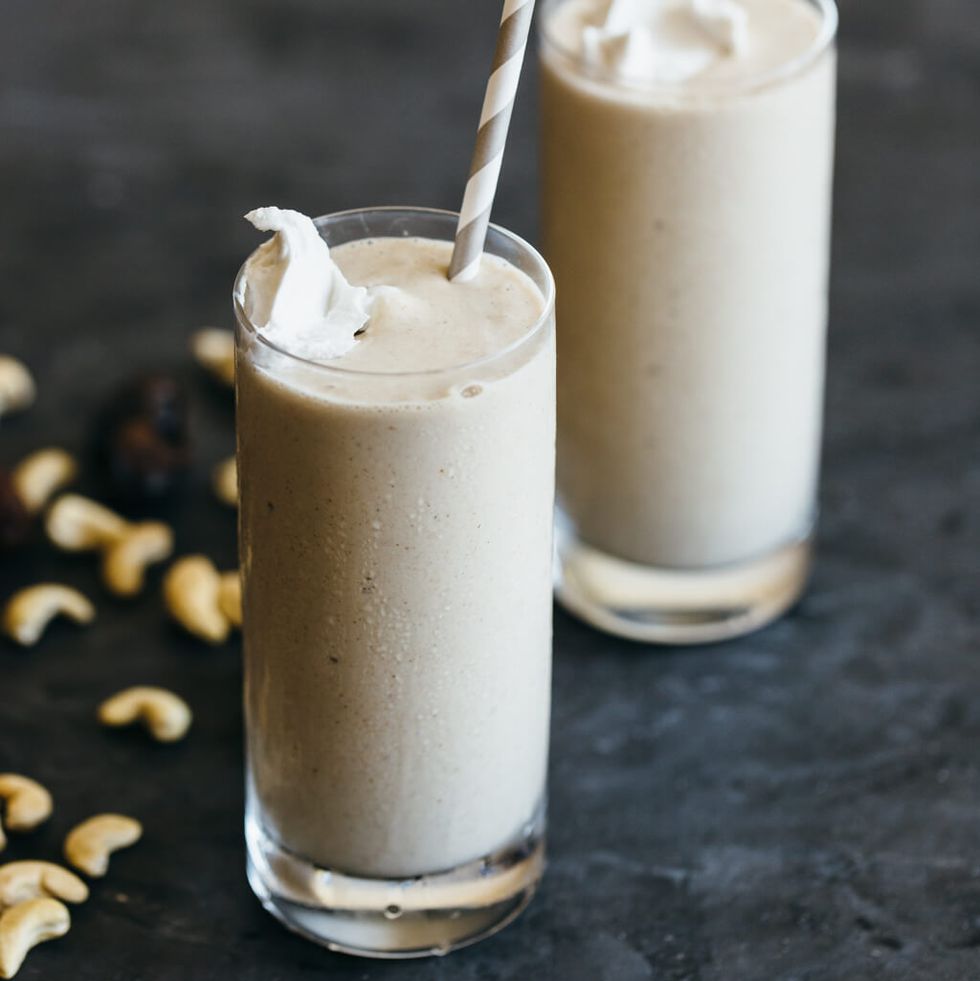 cashew date whole 30 smoothie