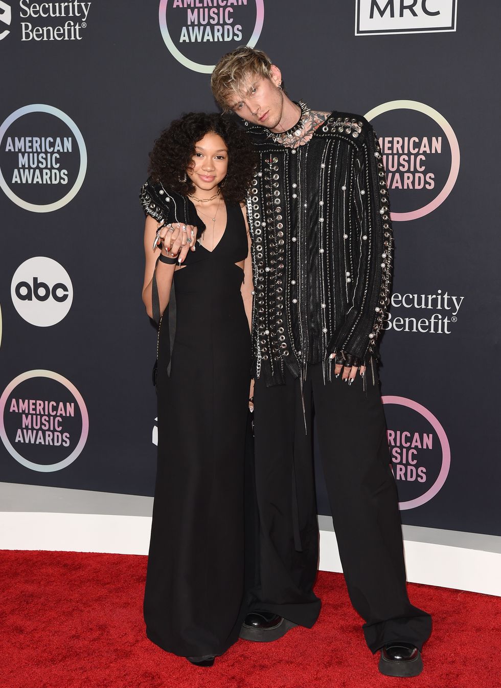 2021 american music awards arrivals