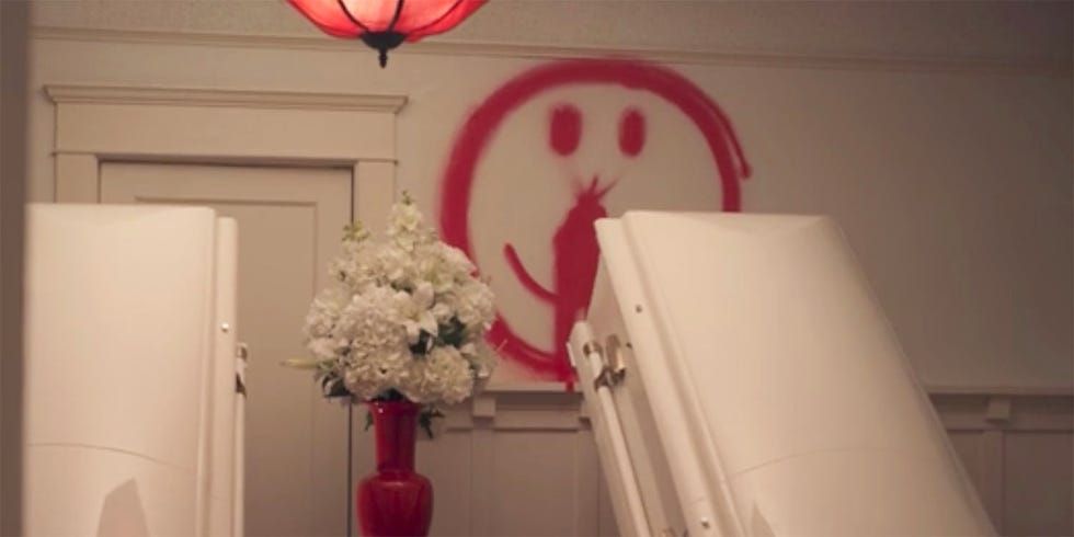 American Horror Story: Cult Episode 3