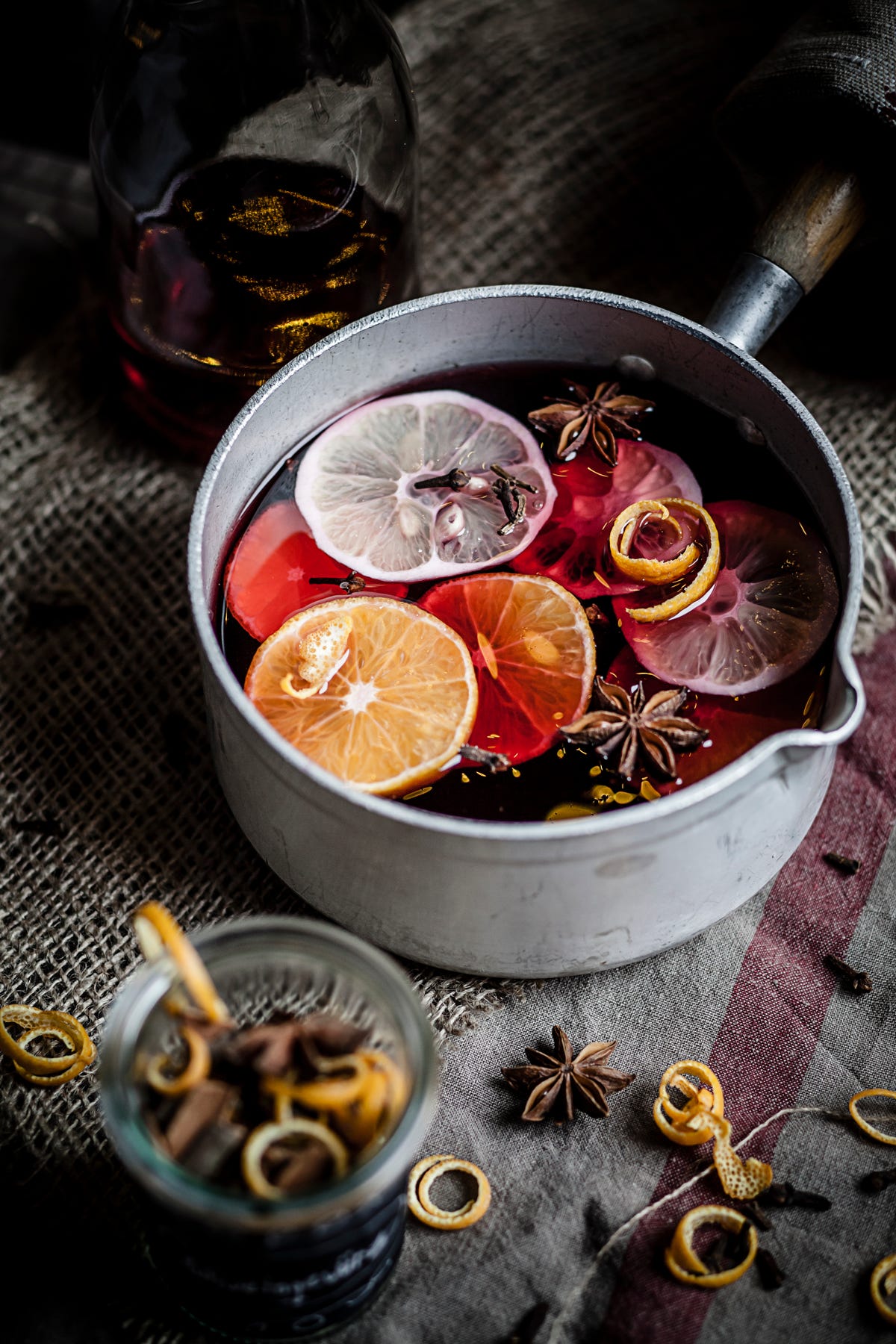 preview for How to Make Christmas Scents in a Jar