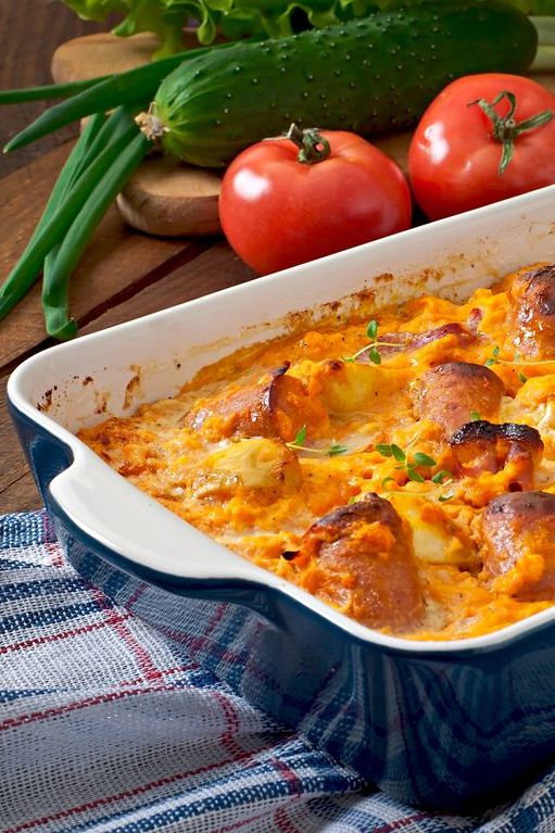 Casserole with sausage, bacon and apples