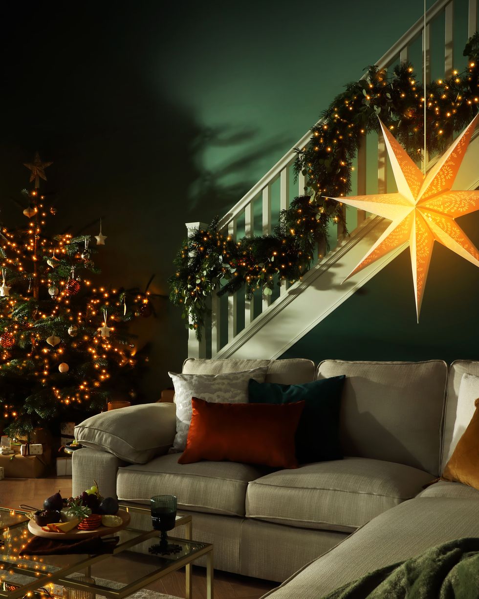 25 Easy Fall and Christmas Decorations for a Season-Long Festive Feel