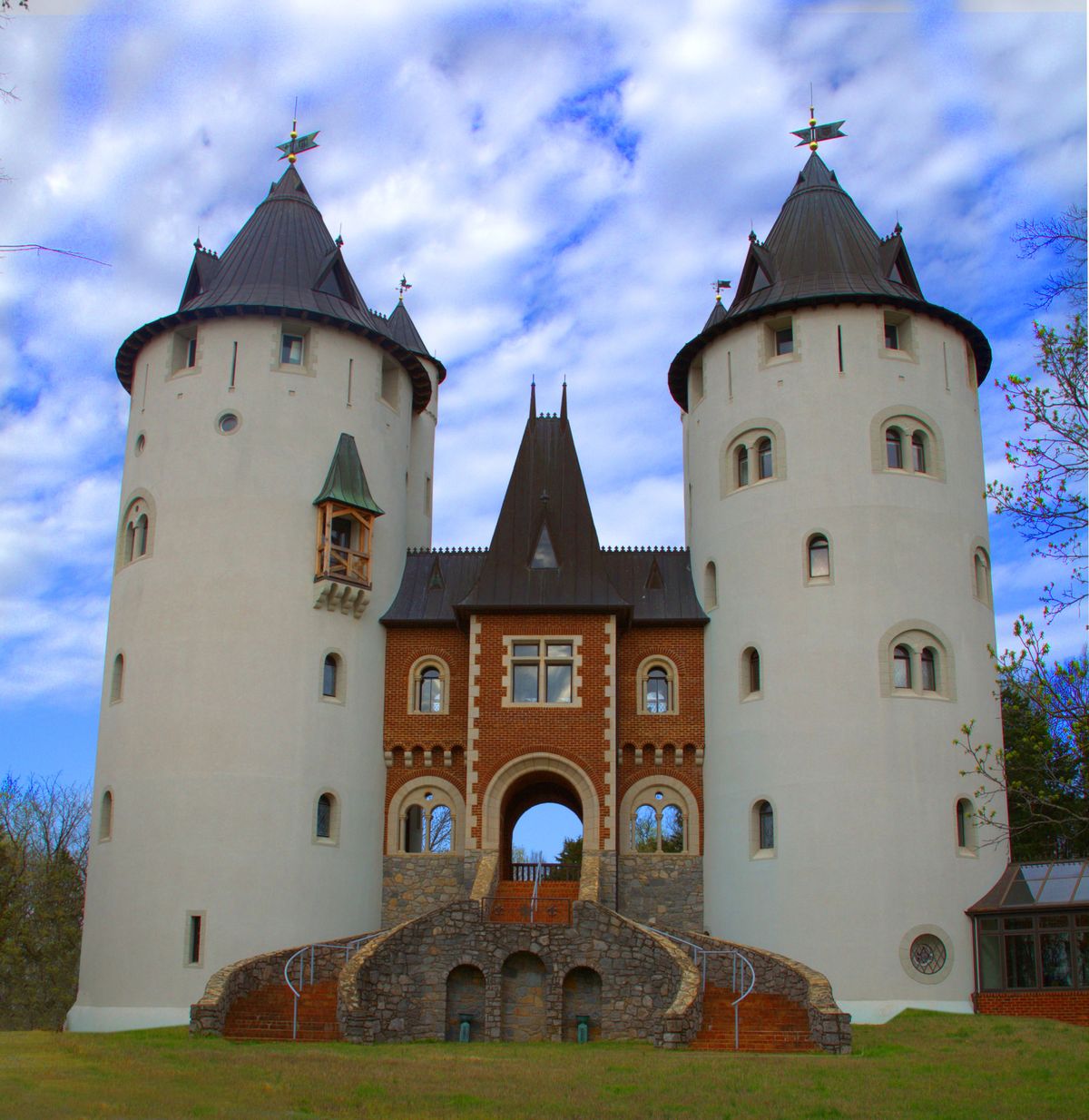 castle gwynn, the sole filming location for taylor swift's "love story" music video, and the site of the tennessee renaissance festival