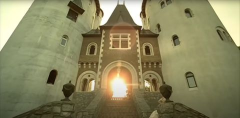 castle gwynn, as it appears in taylor swift's "love story" music video