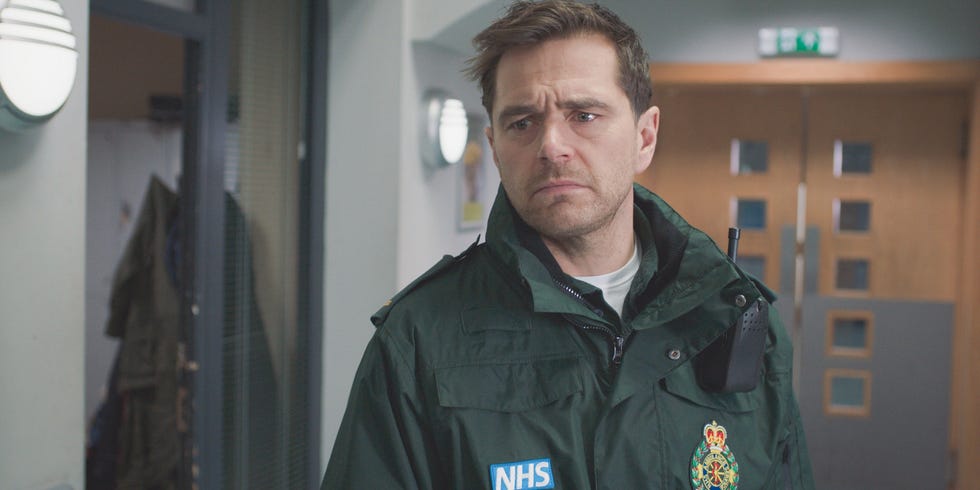 iain dean in casualty