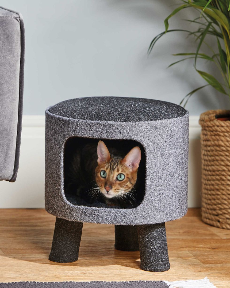aldi launches new pet range including a cat hideaway