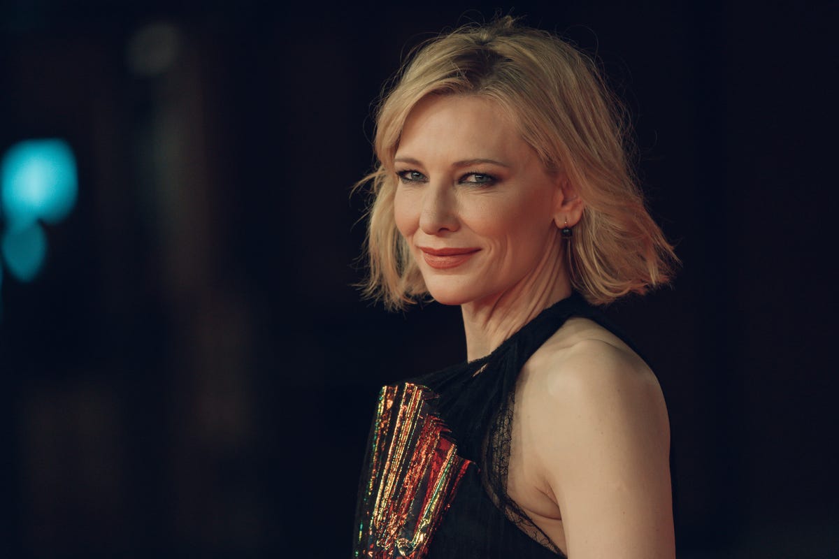 Cate Blanchett defends straight actors who play LGBT roles in film