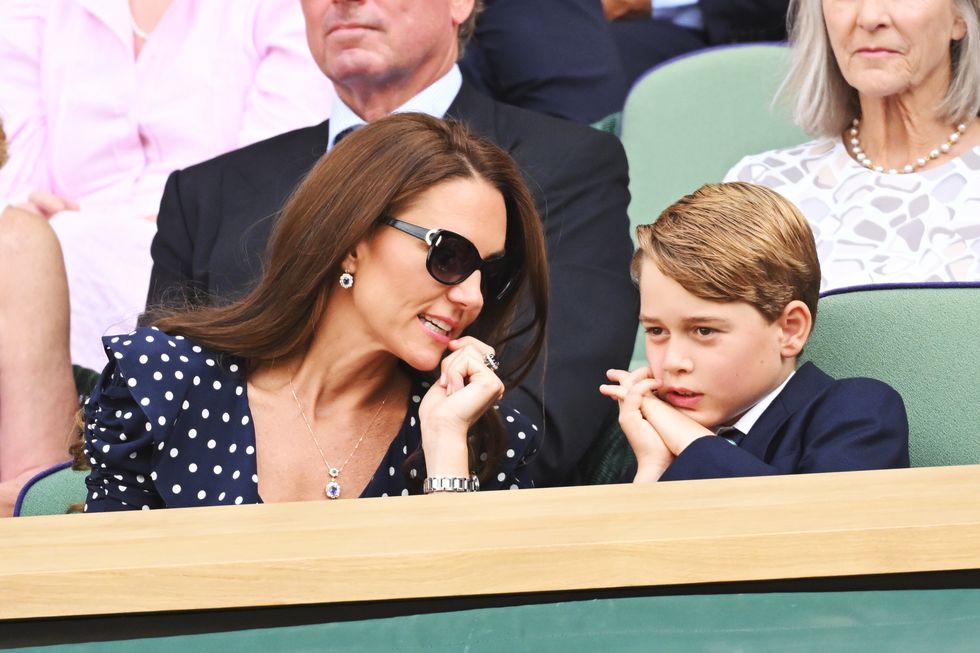 凱特王妃為喬治王子細心解說網球規則！