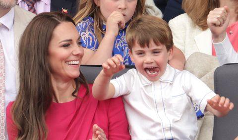 kate middleton and prince louis at platinum jubilee pageant