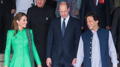 preview for Prince William and Kate Middleton Meet with Princess Diana's Friend, Prime Minister Imran Khan in Pakistan