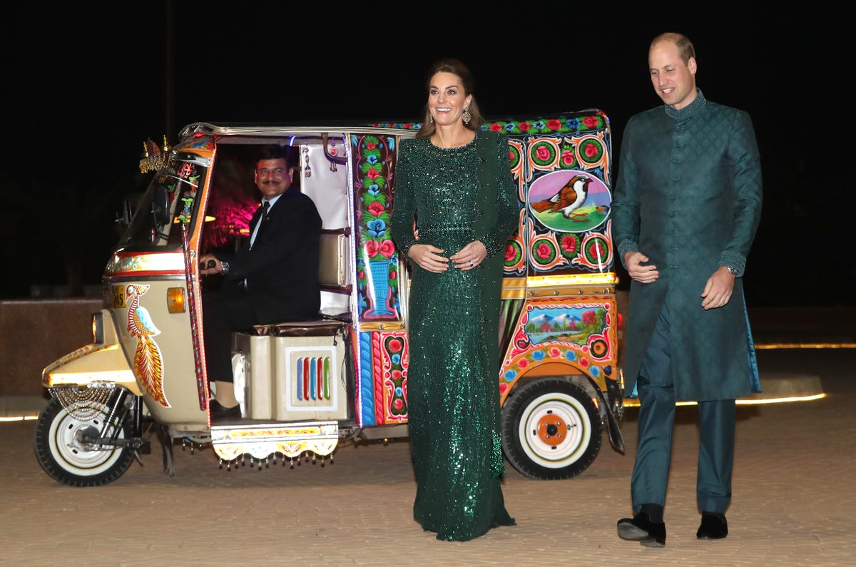 Kate Middleton Wears a Jenny Packham Gown at Pakistan Reception