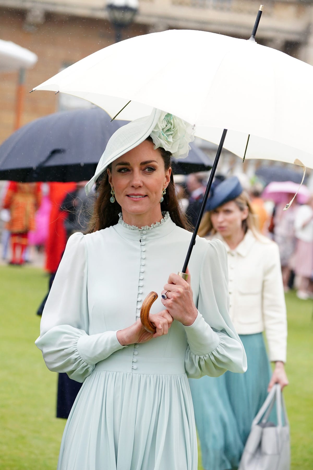 The Duchess Of Cambridge Looks Elegant At Buckingham Palace Party