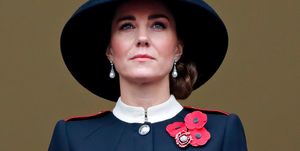 why kate middleton wears three remembrance poppies instead of one