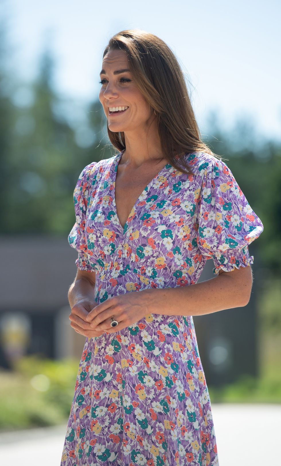 duchess of cambridge delivers plants to each hospice