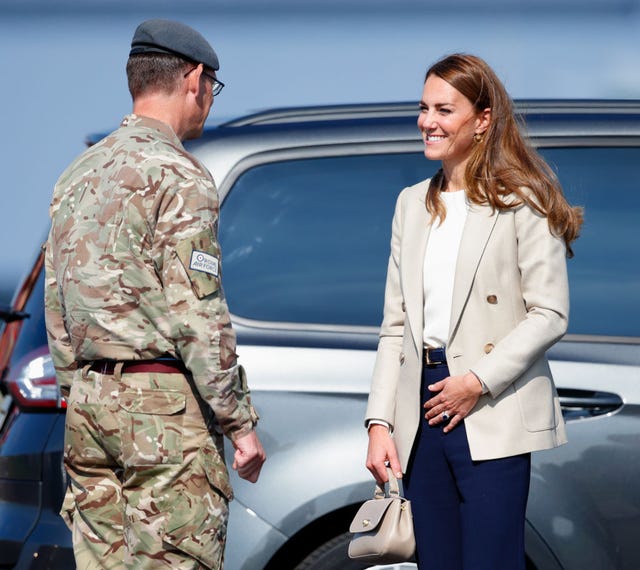 duchess of cambridge british troops after break