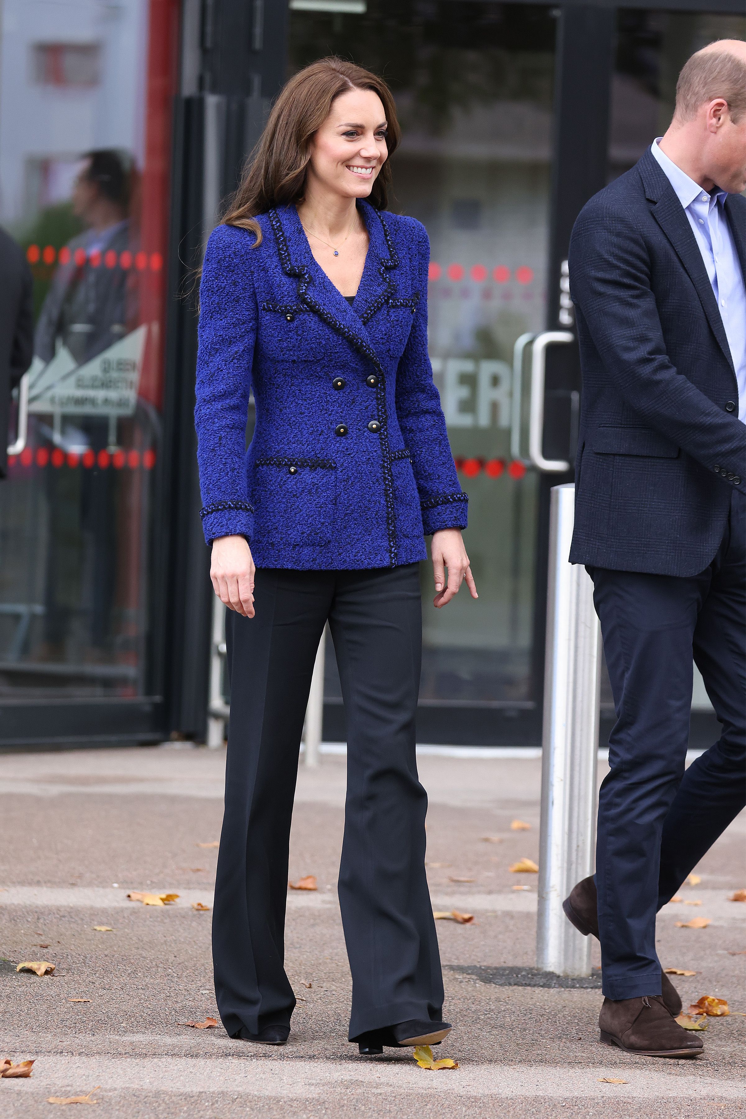 Kate Middleton looks like a supermodel in vintage Chanel