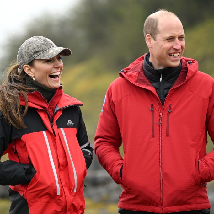Kate Middleton Wears Blue Blouse and Cargo Pants for a Volunteer