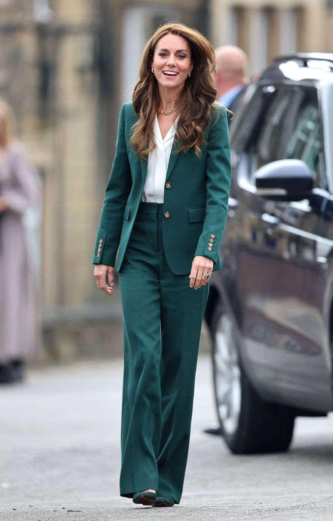 Catherine, Duchess Of Cambridge  Kate middleton outfits, Princess kate  middleton, Princess kate style