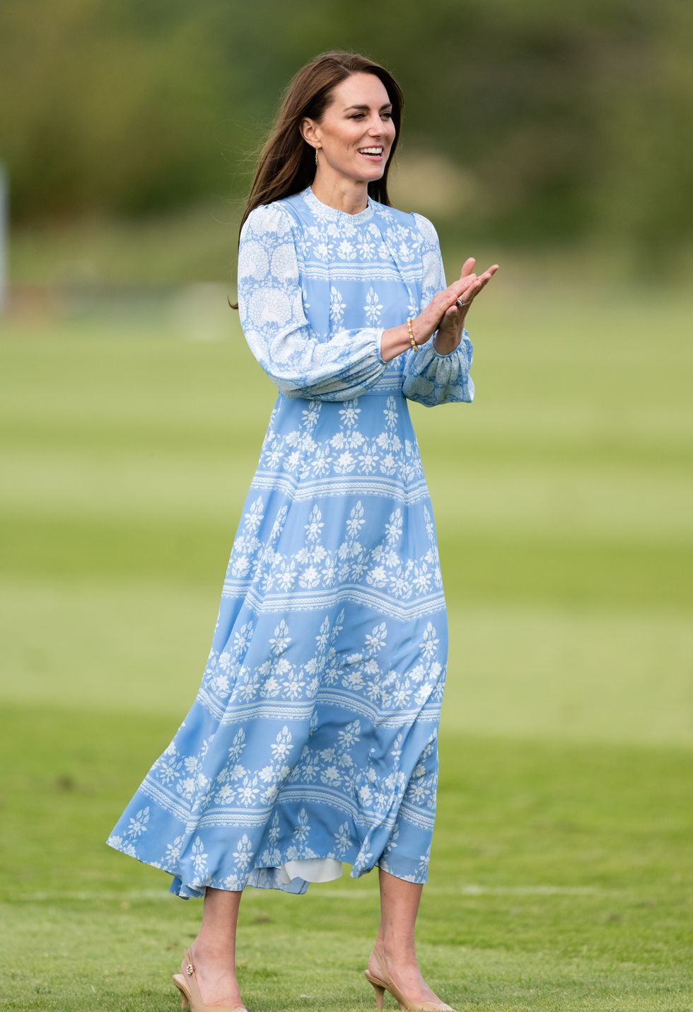Kate Middleton Looks Beautiful in Blue Summer Dress At The Polo