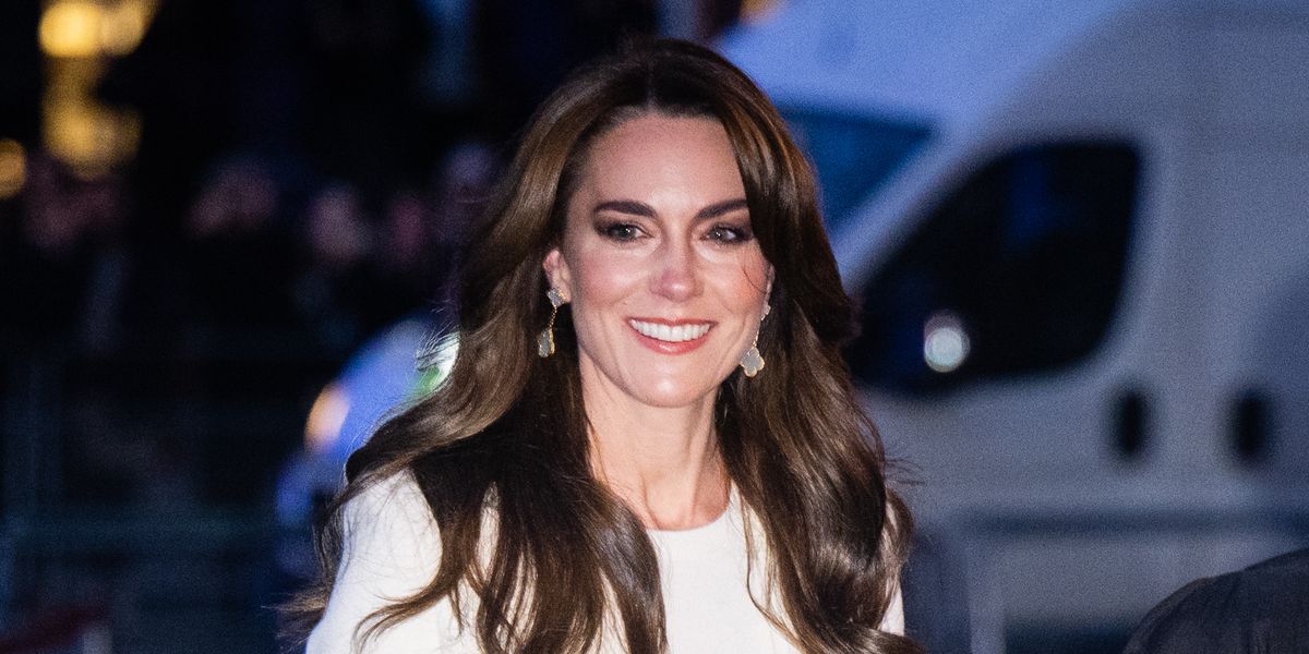 Kate Middleton Wears Winter White Ensemble to 2023 Christmas Carol ...