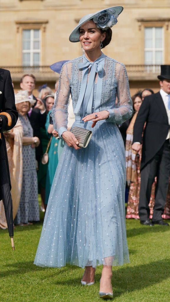 Kate Middleton pays tribute to Princess Diana at Trooping The Colour