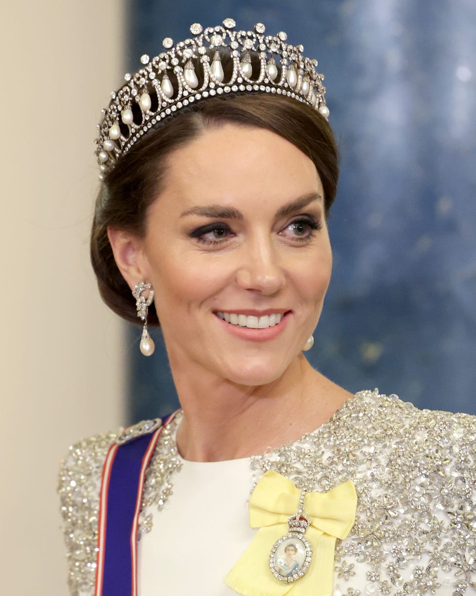 凱特王妃證實癌症！為何嫁進英國王室後只戴過4頂皇冠？凱特選這些冠冕有原因