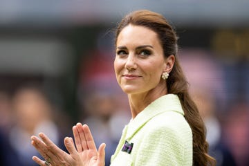 emily in paris omaggio kate middleton