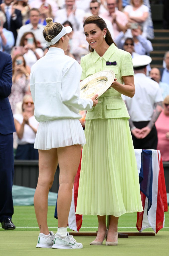 Kate Middleton perfect in polka dots for Wimbledon final - pictures