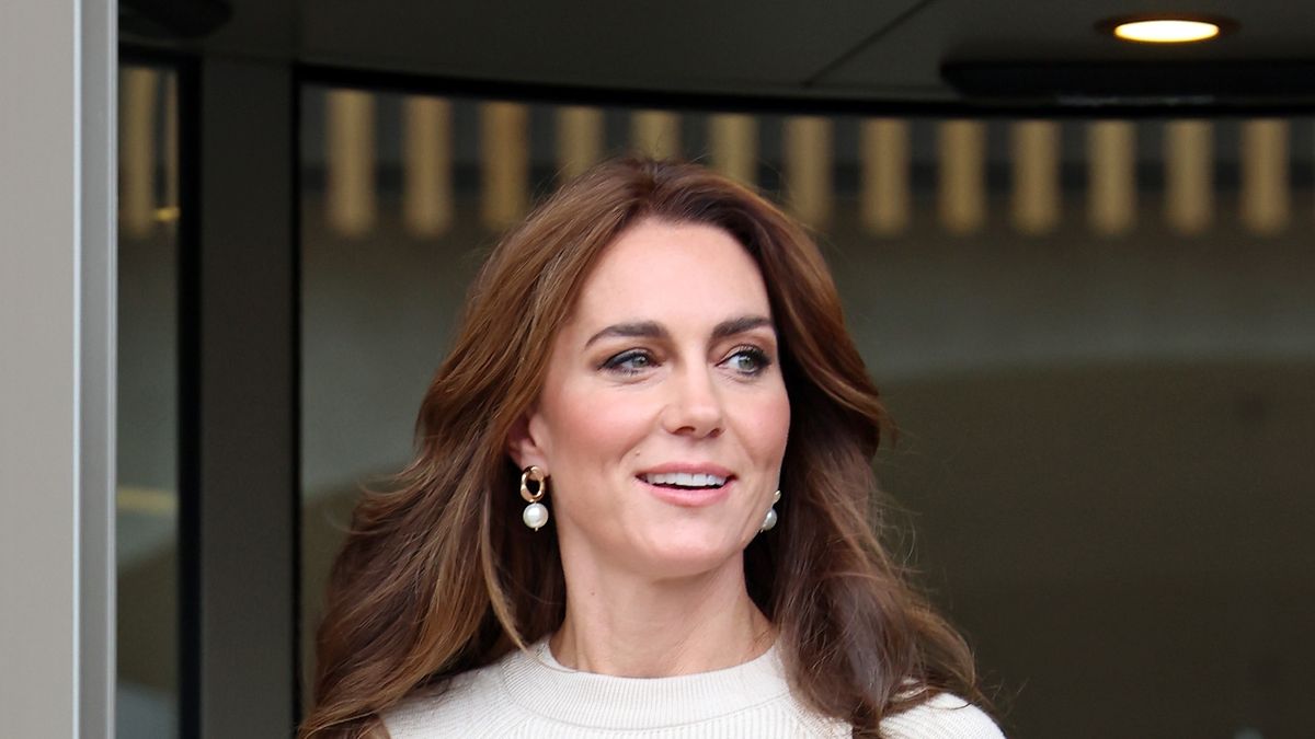 Kate Middleton's Dolce & Gabbana Sicily Top-Handle Bag in Pink